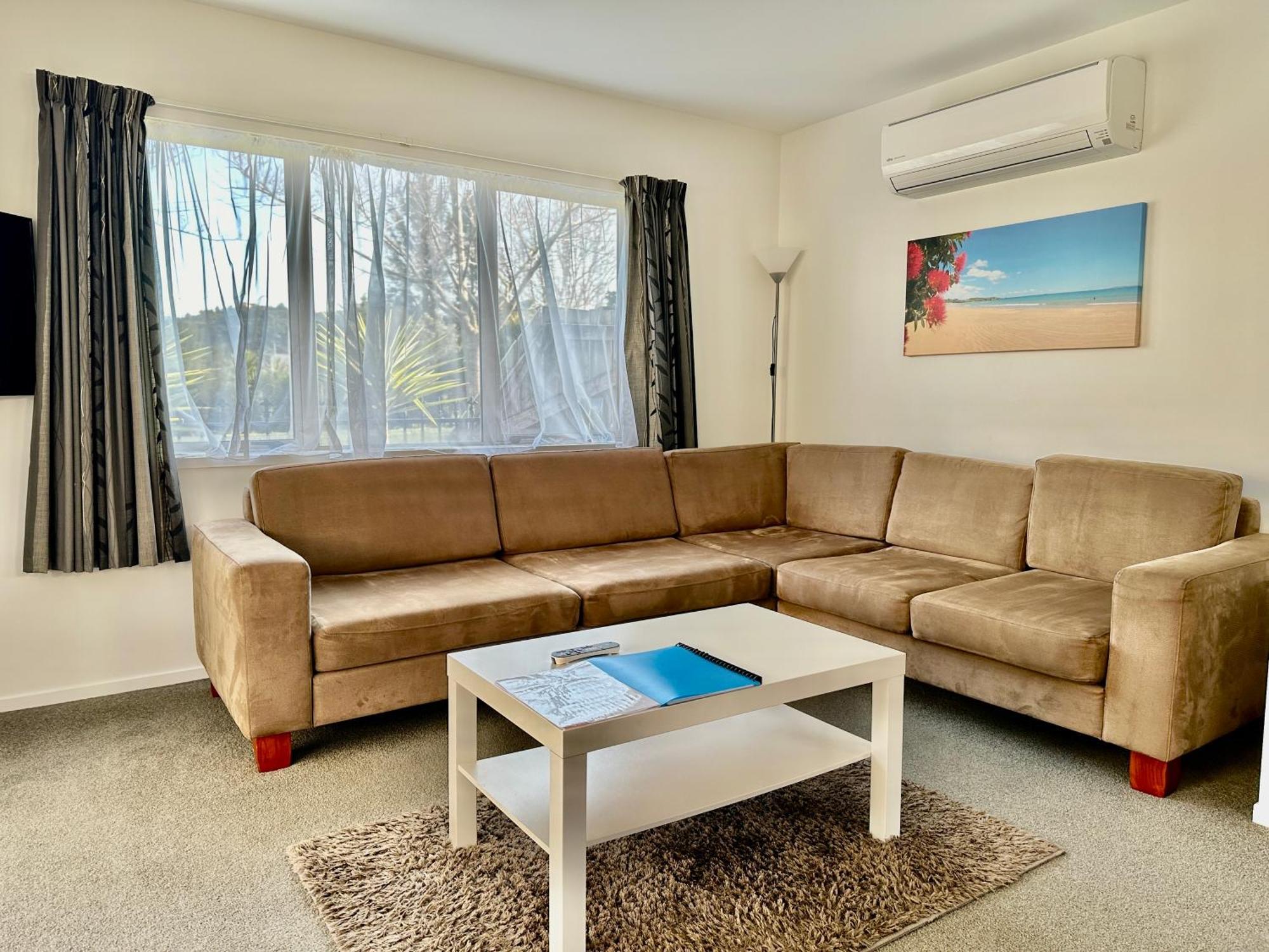 The Olive Motel Coromandel Екстер'єр фото