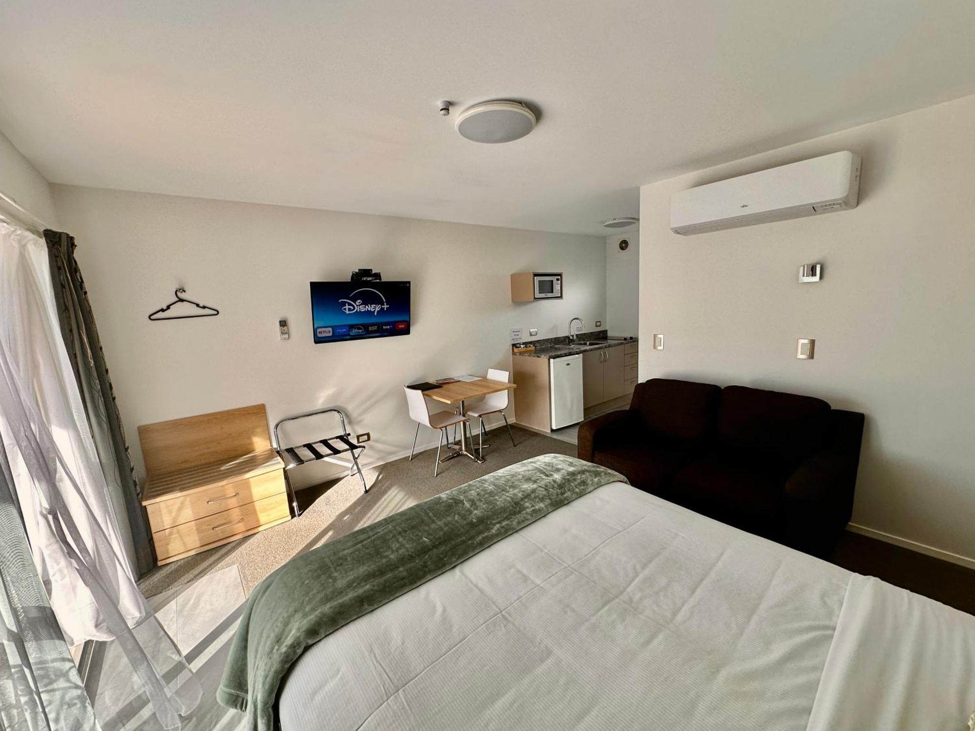 The Olive Motel Coromandel Екстер'єр фото