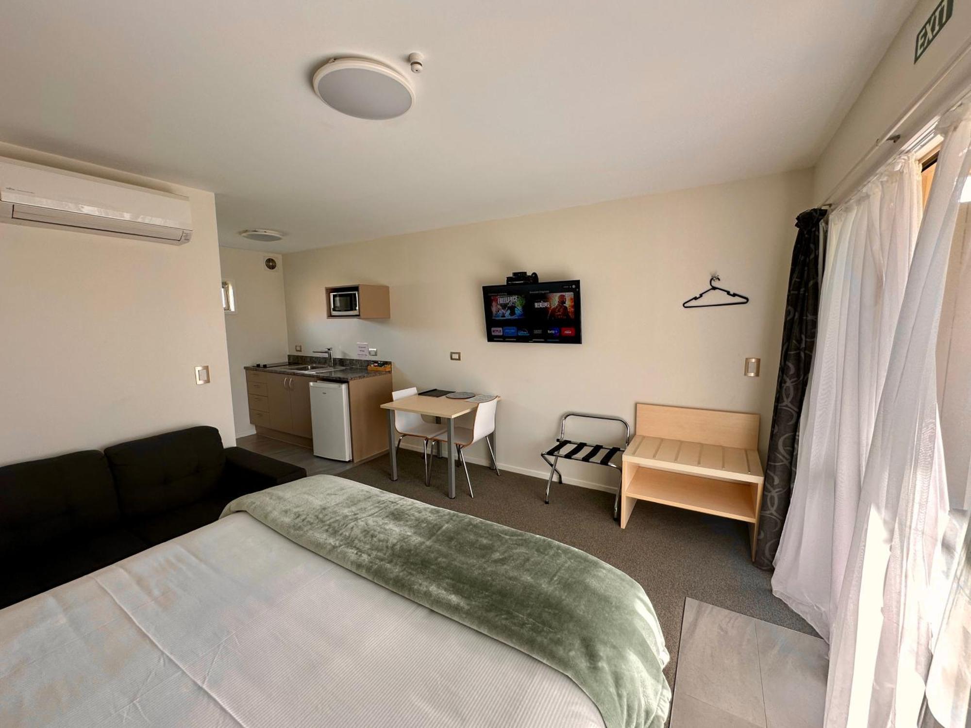The Olive Motel Coromandel Екстер'єр фото