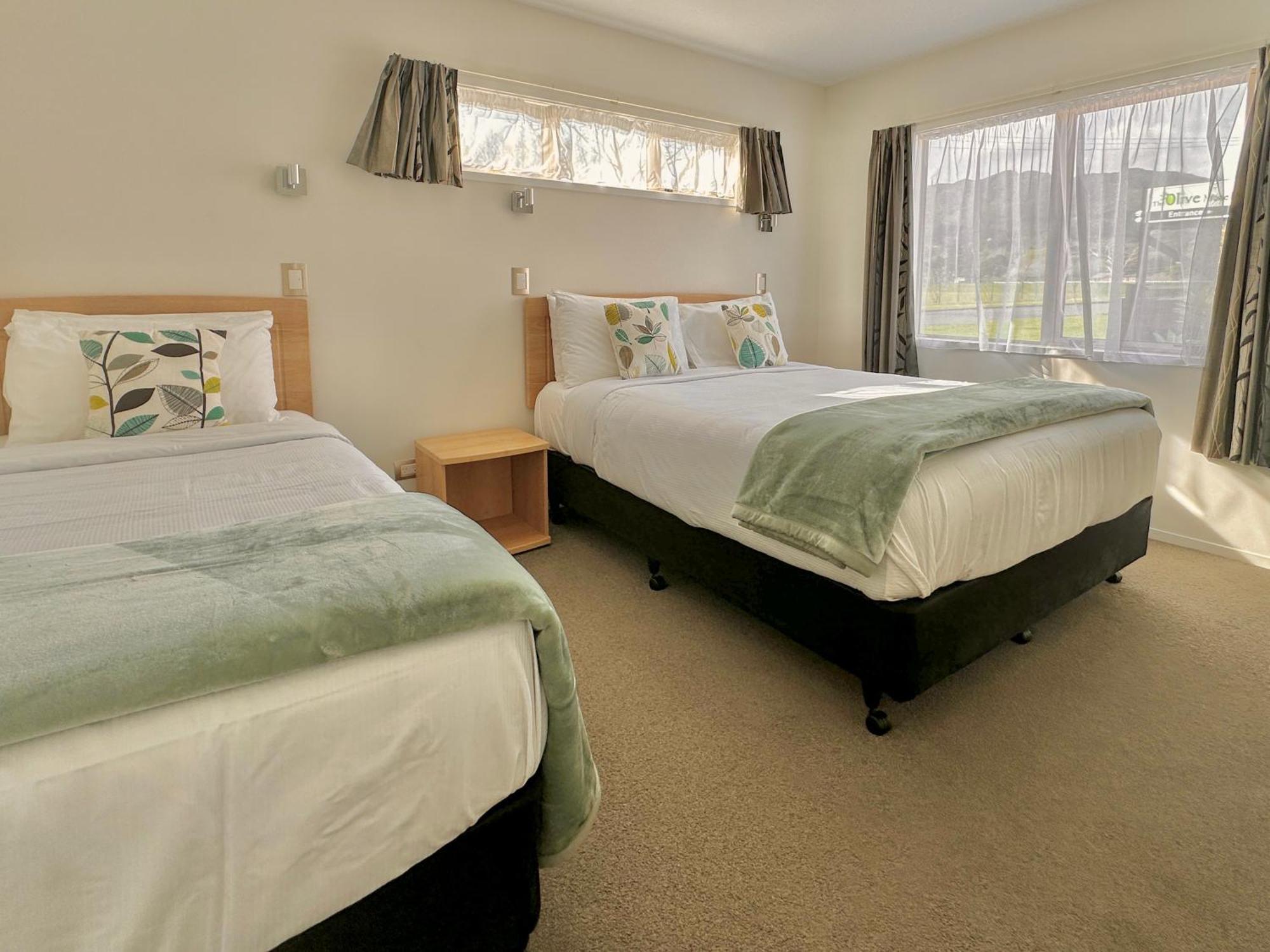 The Olive Motel Coromandel Екстер'єр фото