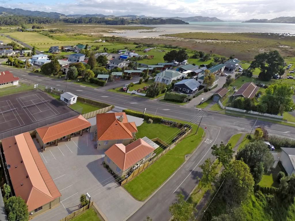 The Olive Motel Coromandel Екстер'єр фото