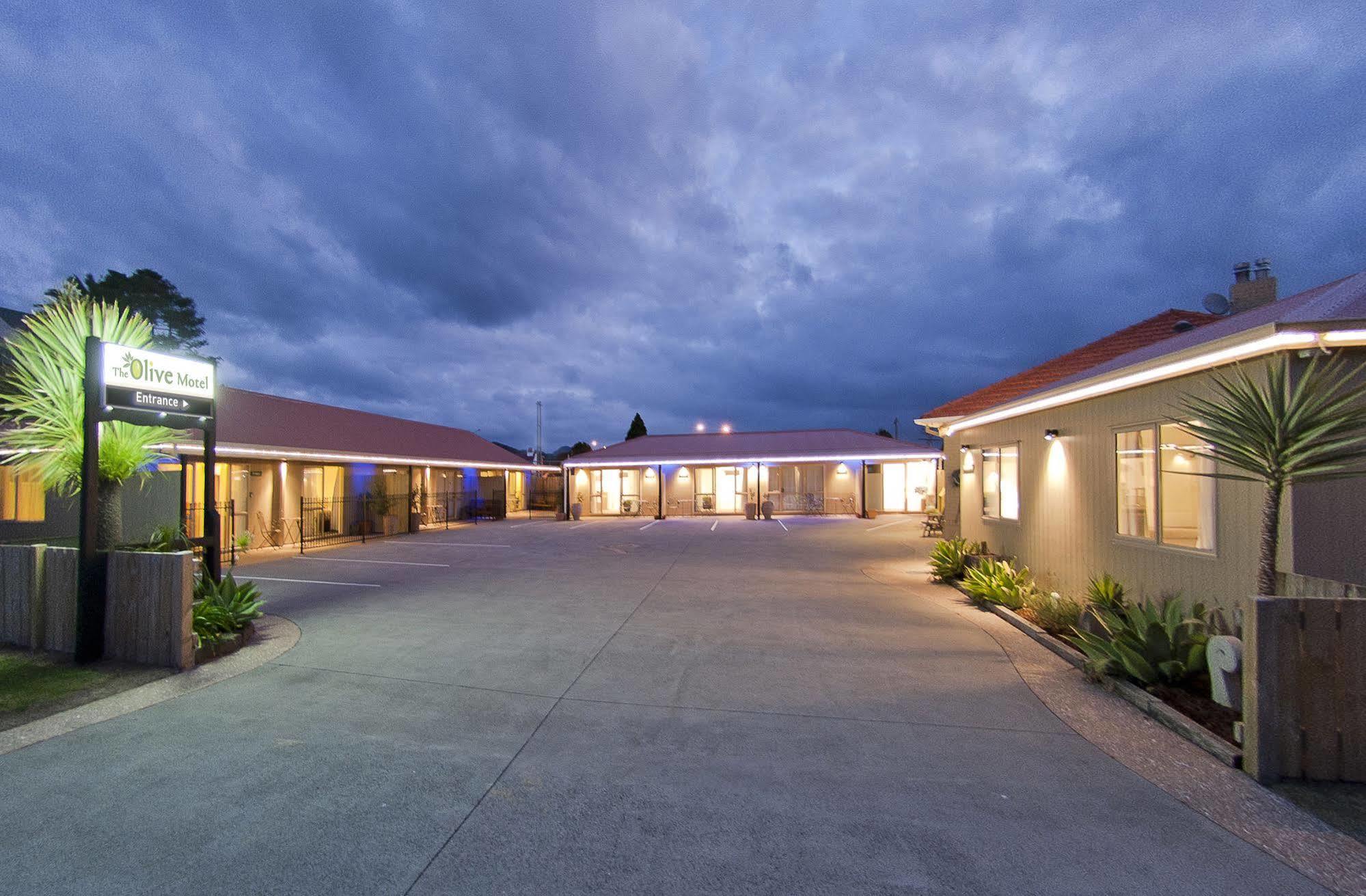 The Olive Motel Coromandel Екстер'єр фото